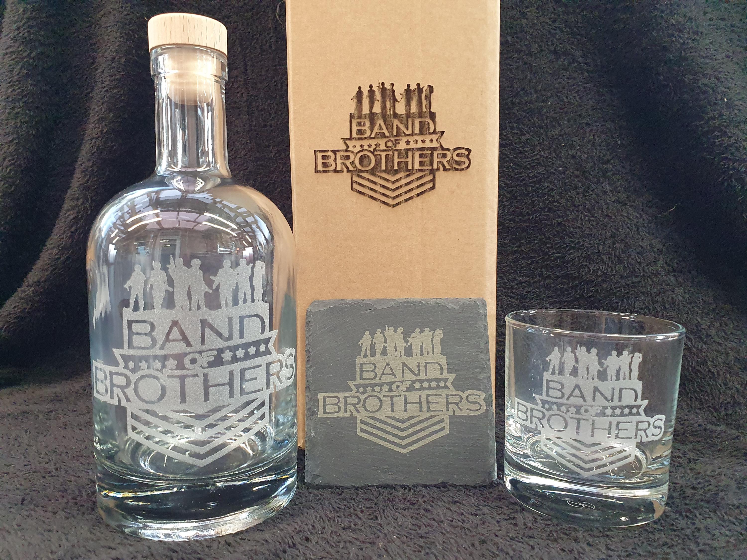 Band of Brothers decanter box set can be personalised - Thumbnail 4
