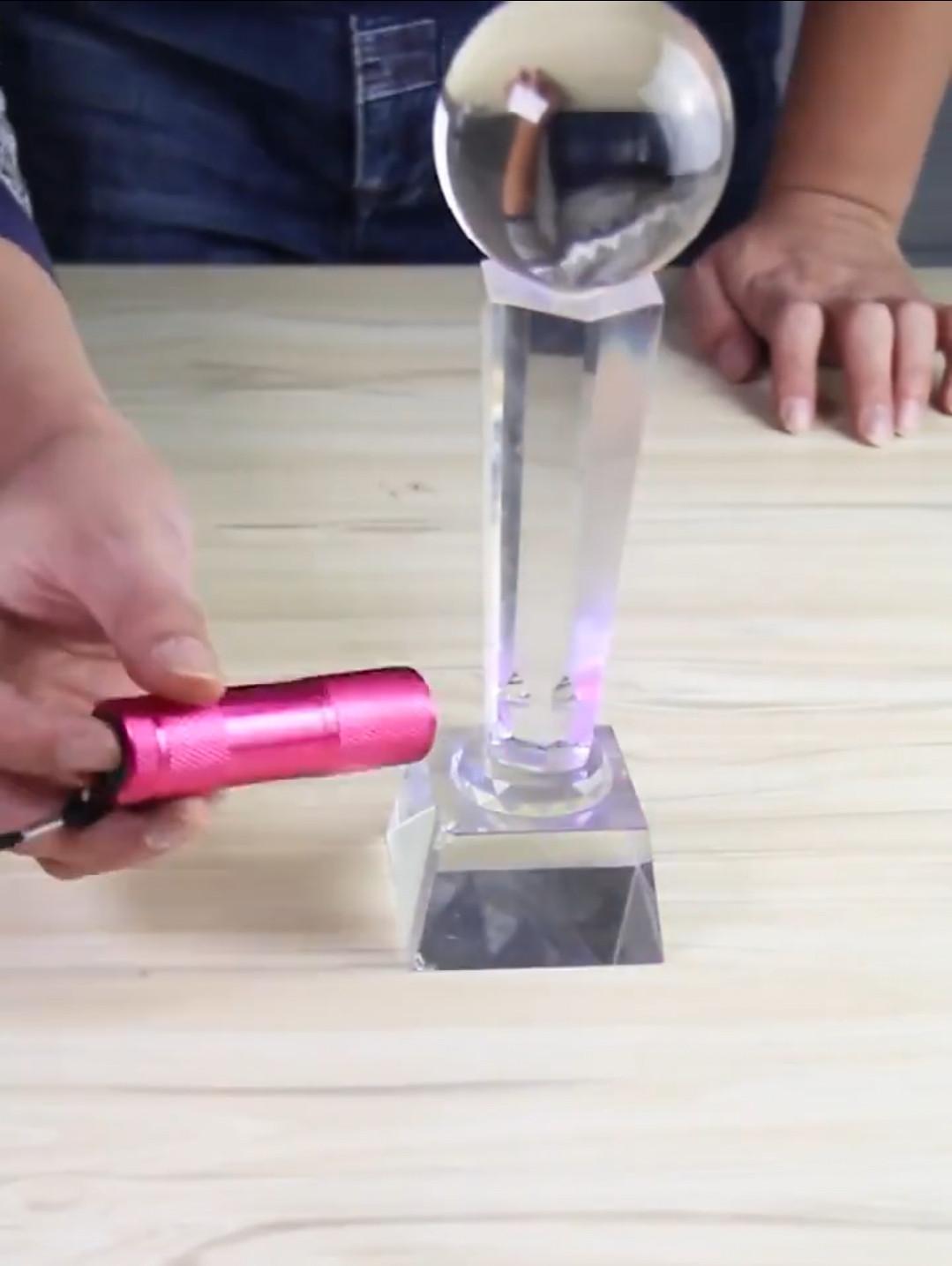 Glass to Glass/Metal High Strength Construction Adhesive 50g plus free UV torch - Thumbnail 3