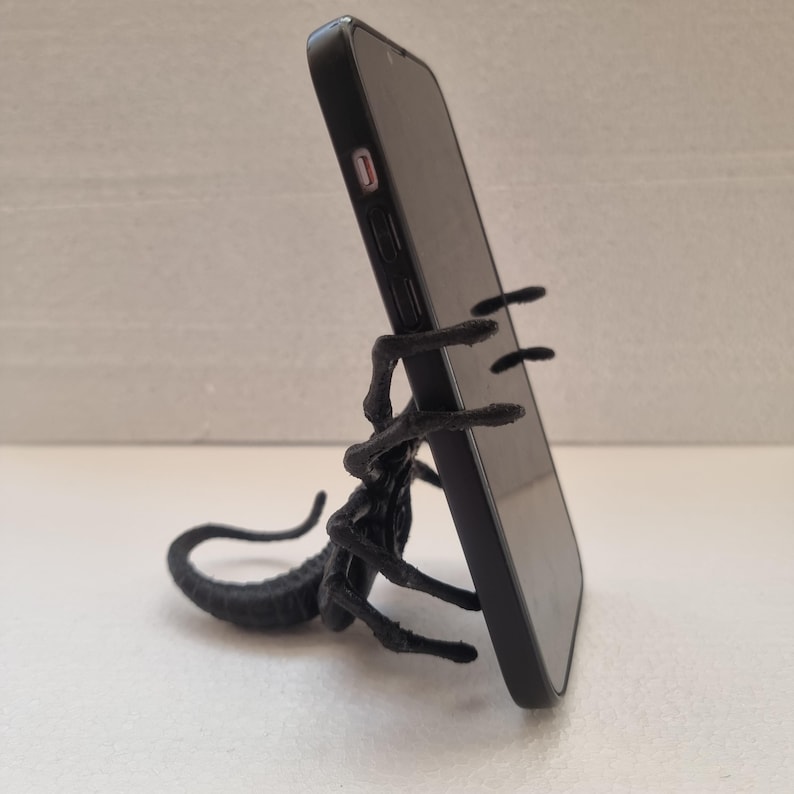 Facehugger Alien 3D Printed Phone Stand Gift Box Set Personalised ...