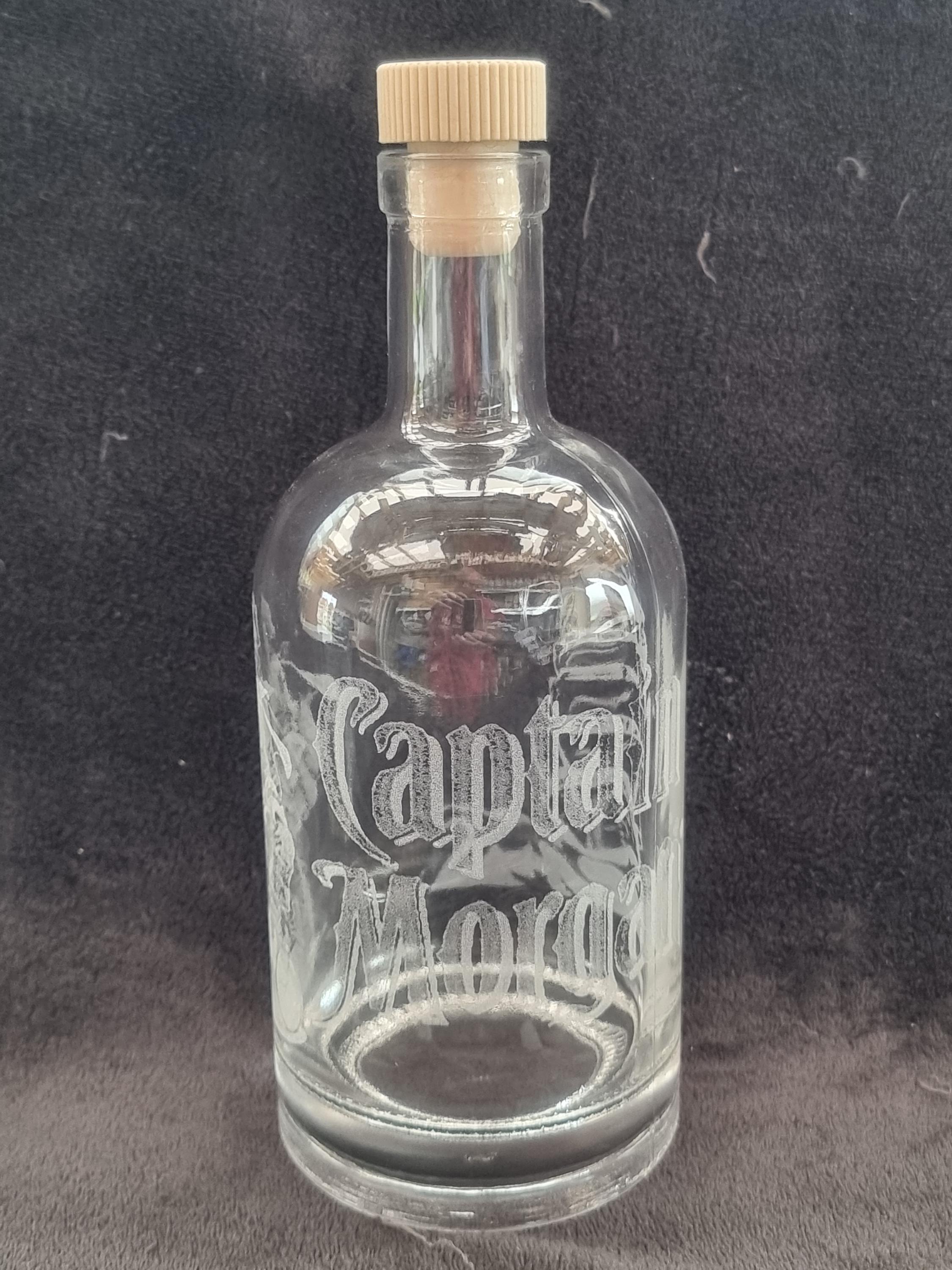 Captain Morgan decanter box sets can be personalised - Thumbnail 6