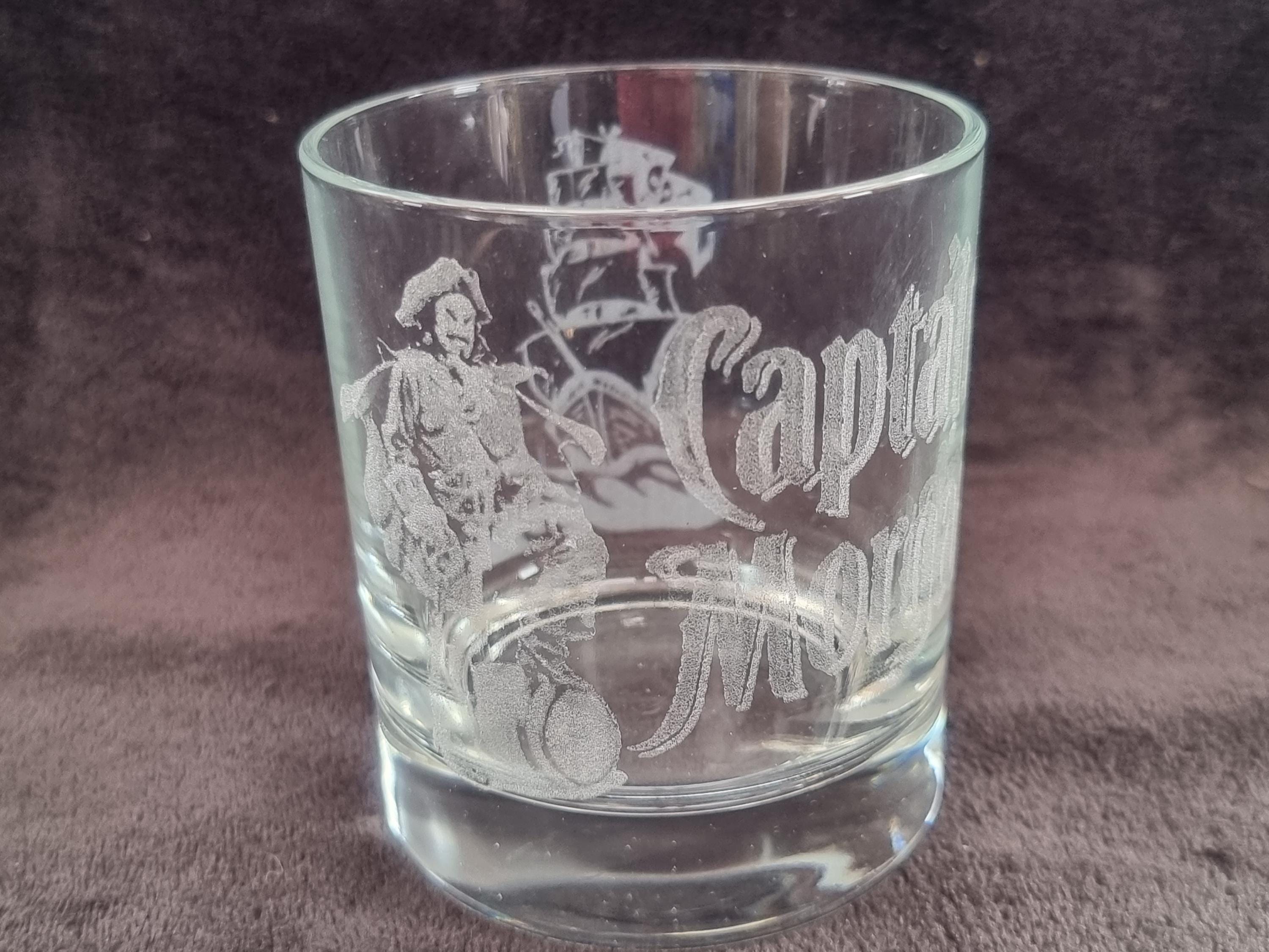 Captain Morgan decanter box sets can be personalised - Thumbnail 7