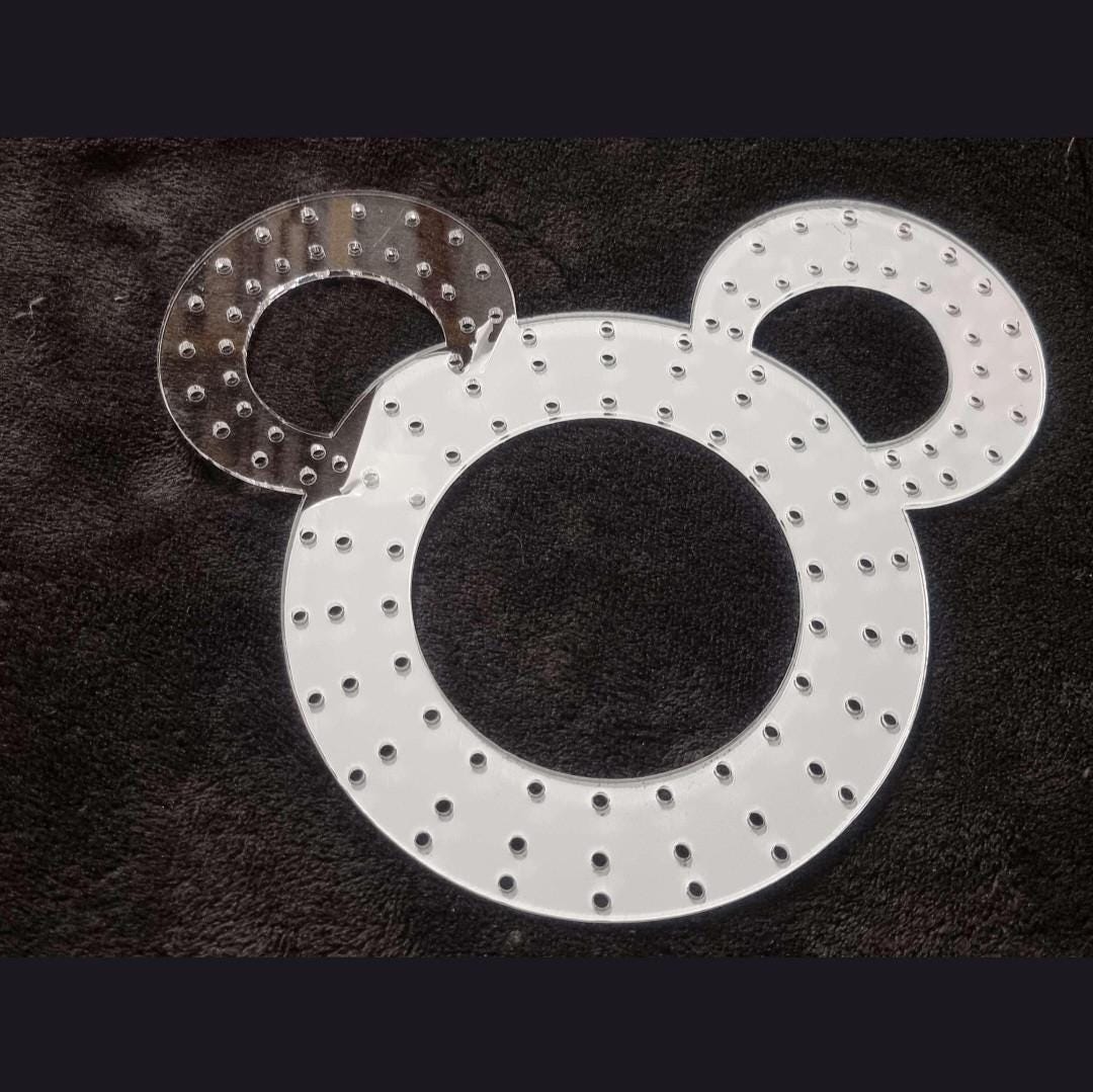 Character hollow Crafting Wreath Template - Thumbnail 6