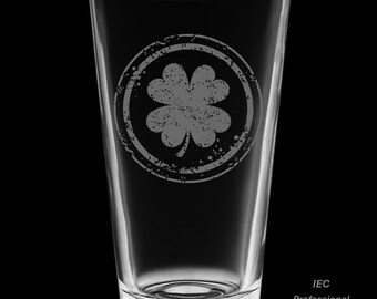 Irish Clover 16 Ounce Pint Glass
