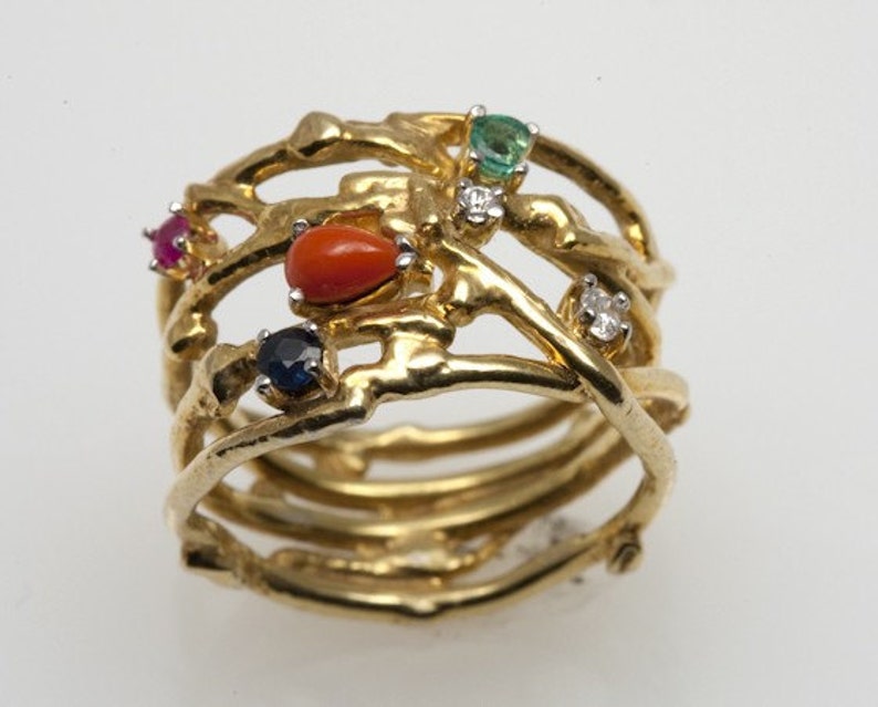 Abstract Eco-Ring in Recycled 18K Gold image 1