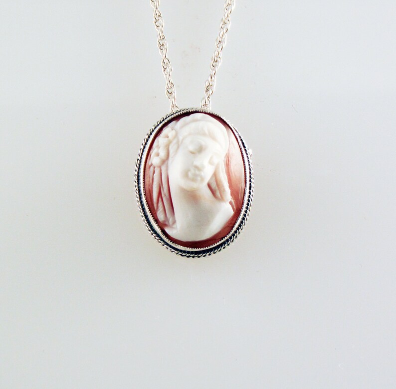 Sweet Dreams Cameo Silver Necklace