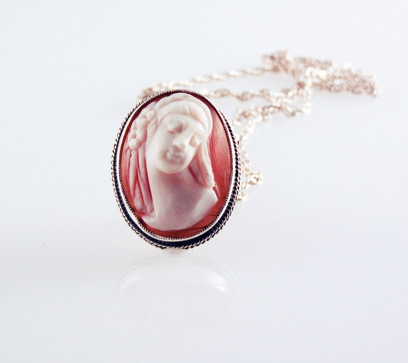 Sweet Dreams Cameo Silver Necklace