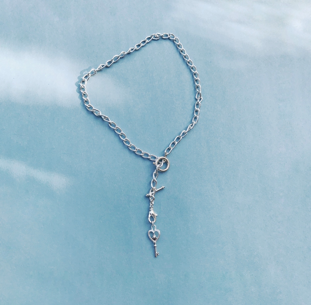 小物 rootytoottoots    Chain Holder Silver Tone Charm Holder Clip Necklace Multi-charm Piece