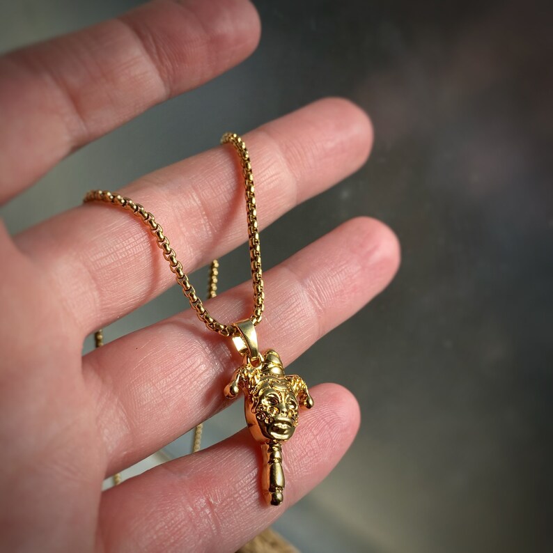 Guldfärgad Jester Clown Face Hängsmycke Halsband med eller utan kedja - vintage design, 22k guldplätering - joker, hovnarr, kungligt hov bild 2