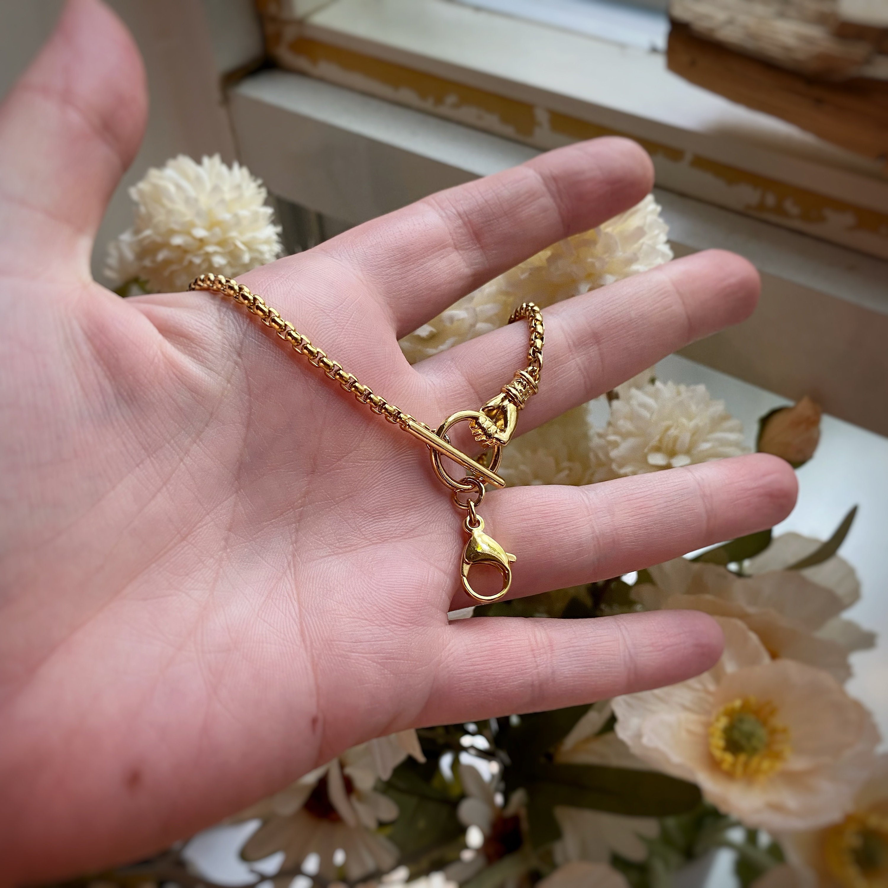 Necklace Charm Holder -  Singapore