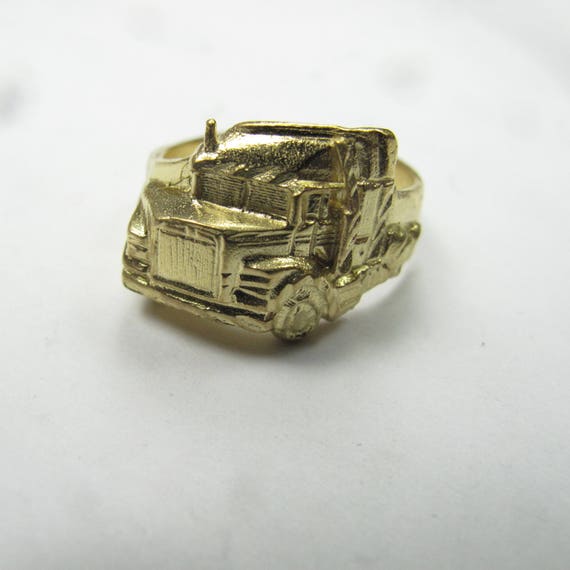 Truck Ring in 22k Gold or Silver, Mac Transport Truck Jewelery