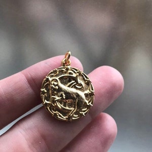 Large Capricorn Zodiac Medallion Pendant in Gold Electroplate - vintage dead stock, with or without a chain