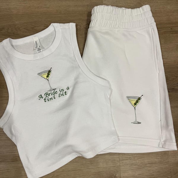 Broderat brudlinne och shortsset, möhippa