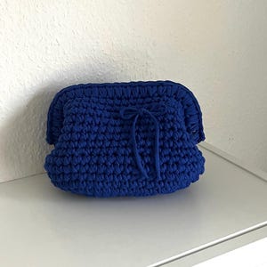 Crochet Clutch Bag gehäkelt aus Tshirt Garn | Make-up Tasche gehäkelt