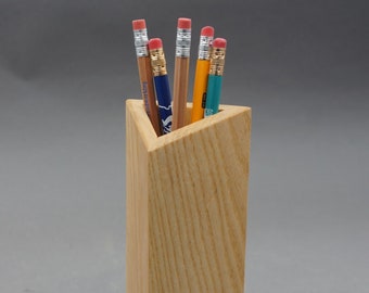 Triangle pencil cup