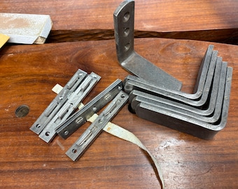 Bed rail hardware set