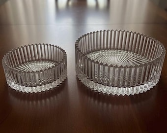 Coppia di ciotole da portata vintage in cristallo Mikasa - Diamond Fire, 21,5 cm e 15 cm, in vetro pesante.
