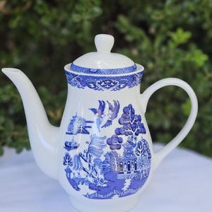 Vintage Cuthbertson Blue Willow Coffee Pot with Lid | English Transferware Teapot