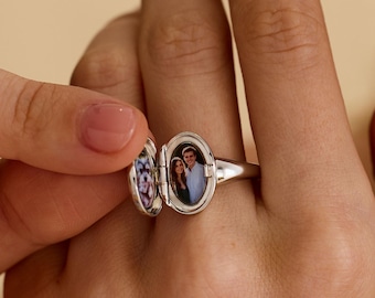 Photo Locket Ring, Custom Name Engraved Signet Ring, Personalized Picture Jewelry, Meaningful Memorial Gift for Her, Anniversary Mom Gift