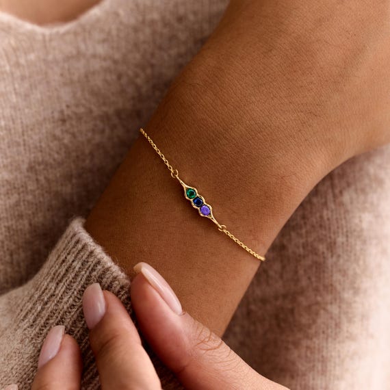 Gold Peas in a Pod Birthstone Bracelet, Personalized Family Jewelry, Gifts for Mom