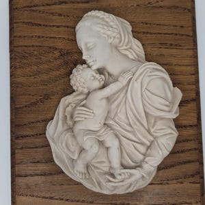 Vintage Madonna and Child Jesus and Virgin Mary Plaque