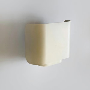 70s Vintage Curvy White Shade Wall Lamp In Bauhaus Style, Staff Leuchten, Germany. Mid Century Modern Minimalist Style Designer Lamp.