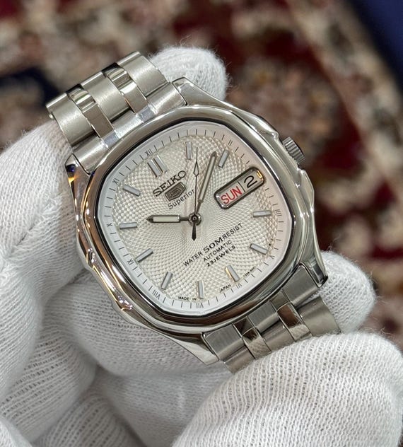 Rare Seiko 5 Superior Automatic White Whirlpool Dial Men's Watch