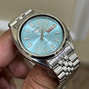 Klasyczny męski zegarek Seiko Automatic Ice Blue Sunburst z tarczą Cal.7009, Japonia