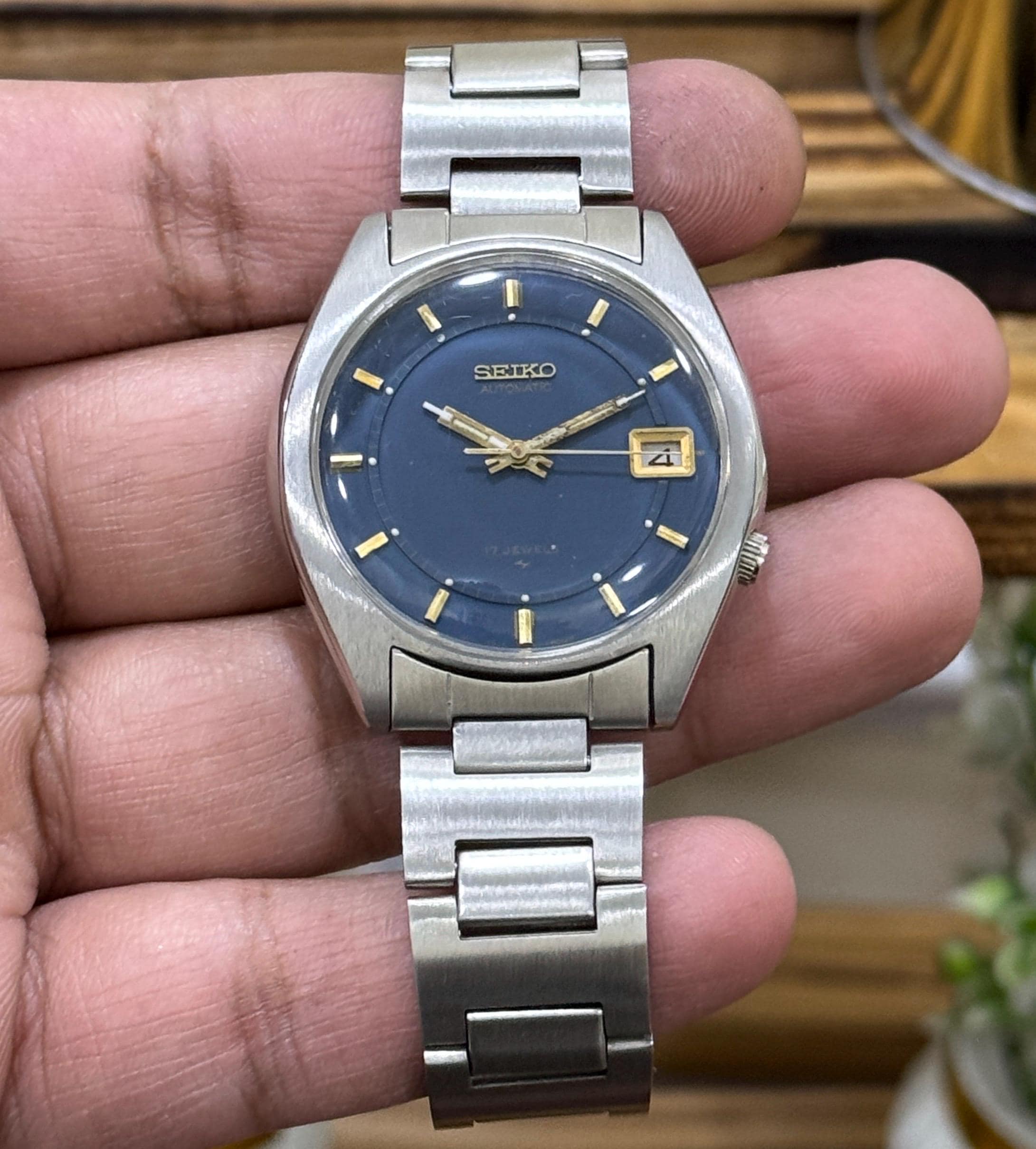 Vintage Rare Seiko Automatic Blue Dial 7025-8010 Men's Watch Japan