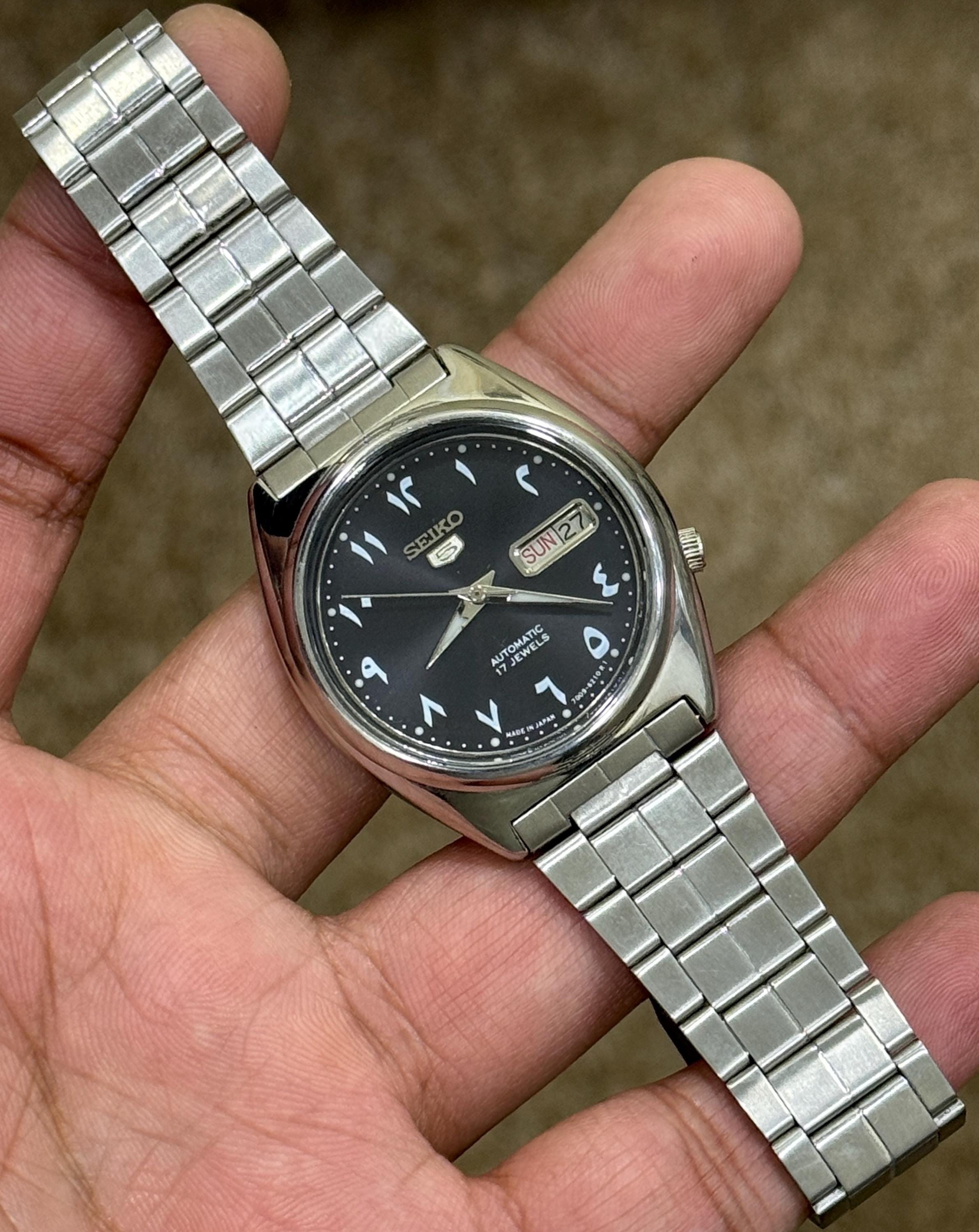 セイコー5 自動巻き サンバースト ブラック アラビア文字盤 メンズ