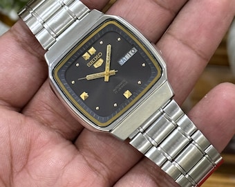 Vintage Seiko 5 Square Automatic Black Dial Cal.7009 Men's Watch