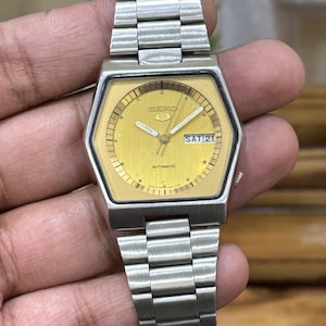 セイコー5アクタス 自動巻き時計 ゴールドダイヤル 楽天市場】【逆輸入 SEIKO5】セイコー5 日本製 機械式自動巻き メンズ