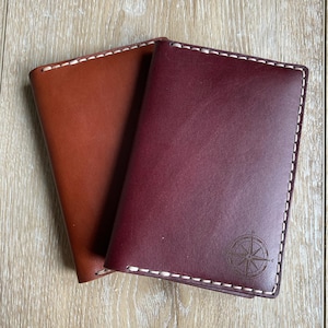 Cartera de cuero premium para pasaporte, hecha a mano, personalizada, de cuero, regalo para él o ella, personalizada, billetera grabada personalizada, tarjetero