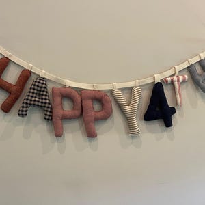 Faixa de letras de feliz 4 de julho com bolhas fofas – Decoração rústica de 4 de julho – Faixa de festa patriótica ou para varanda