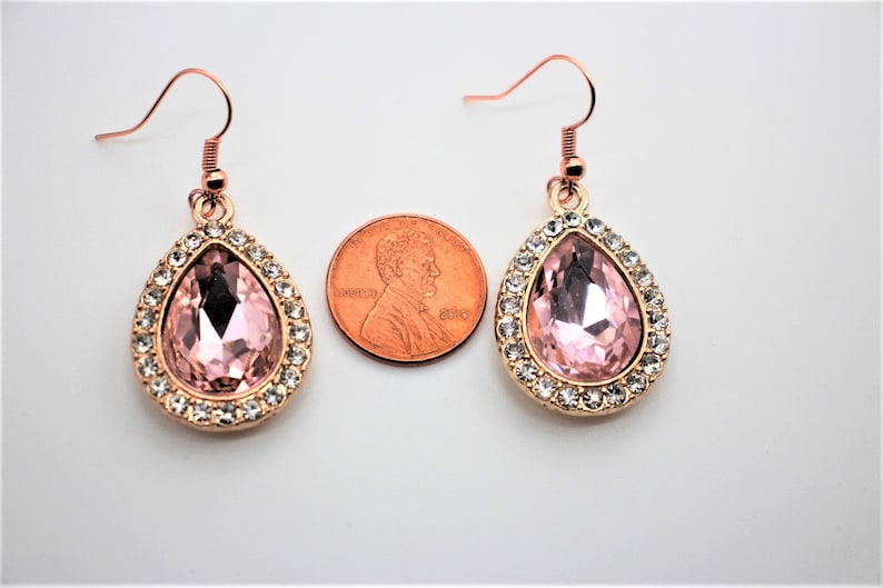Faceted Special Occasions Diamond and Gold Teardrops with Rhinestones. Vintage Style Bling Peachy Pink Sparkling Light Glam Earrings