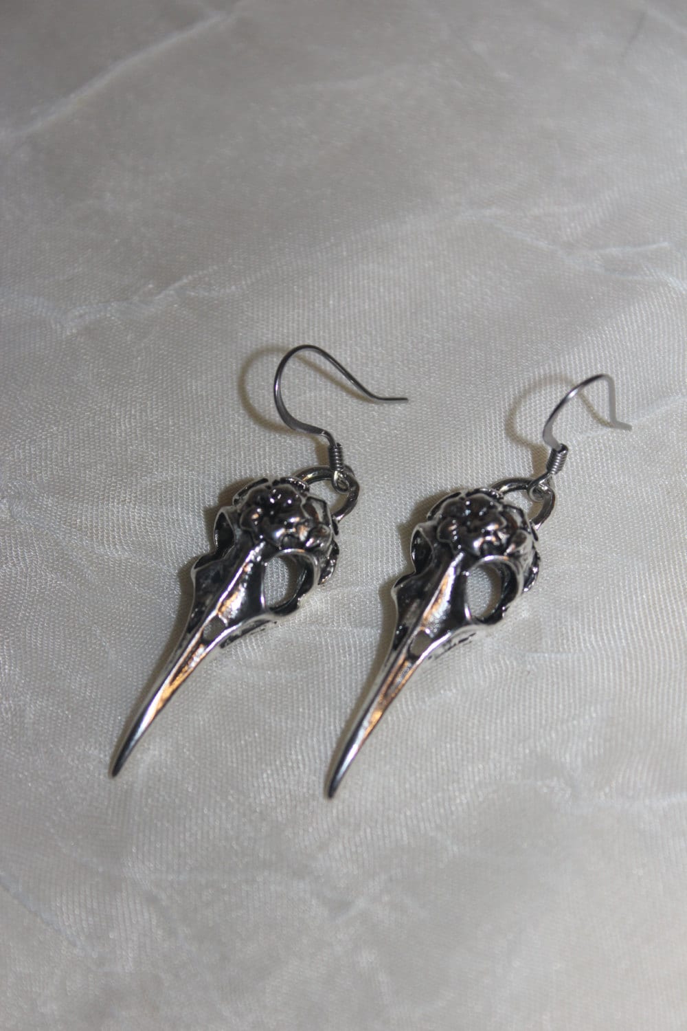 Gothic, Raven Skull Earrings. Unique, Silver, with Flower Design. Vik…