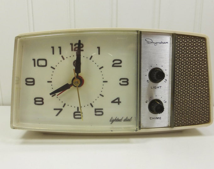 Vintage Ingraham Electric Alarm Clock With Lighted Dial, Snooze Control