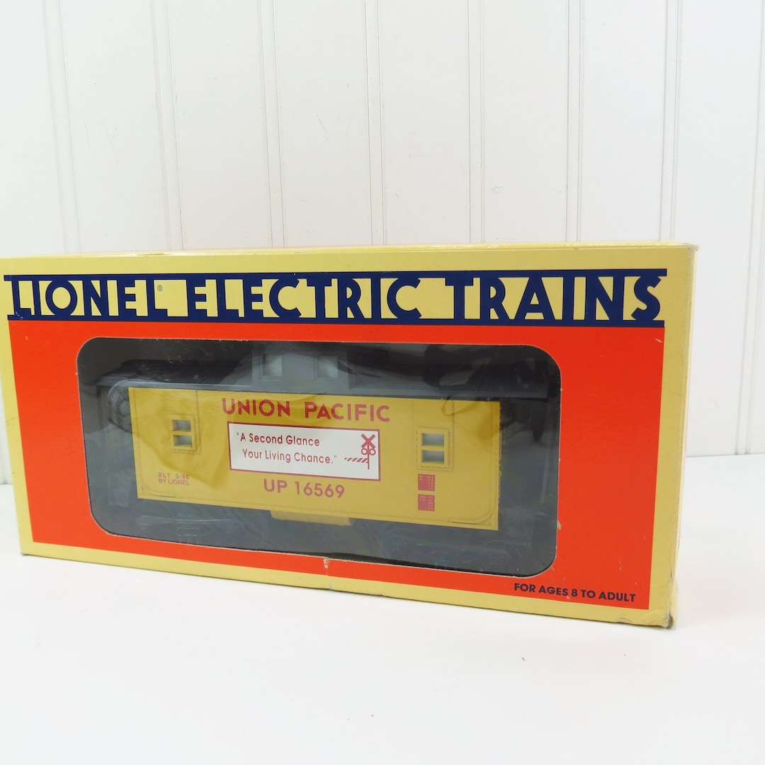Lionel O Scale Caboose/Rolling Stock Light Bulb - Wedge Base, 6000161300 (New)