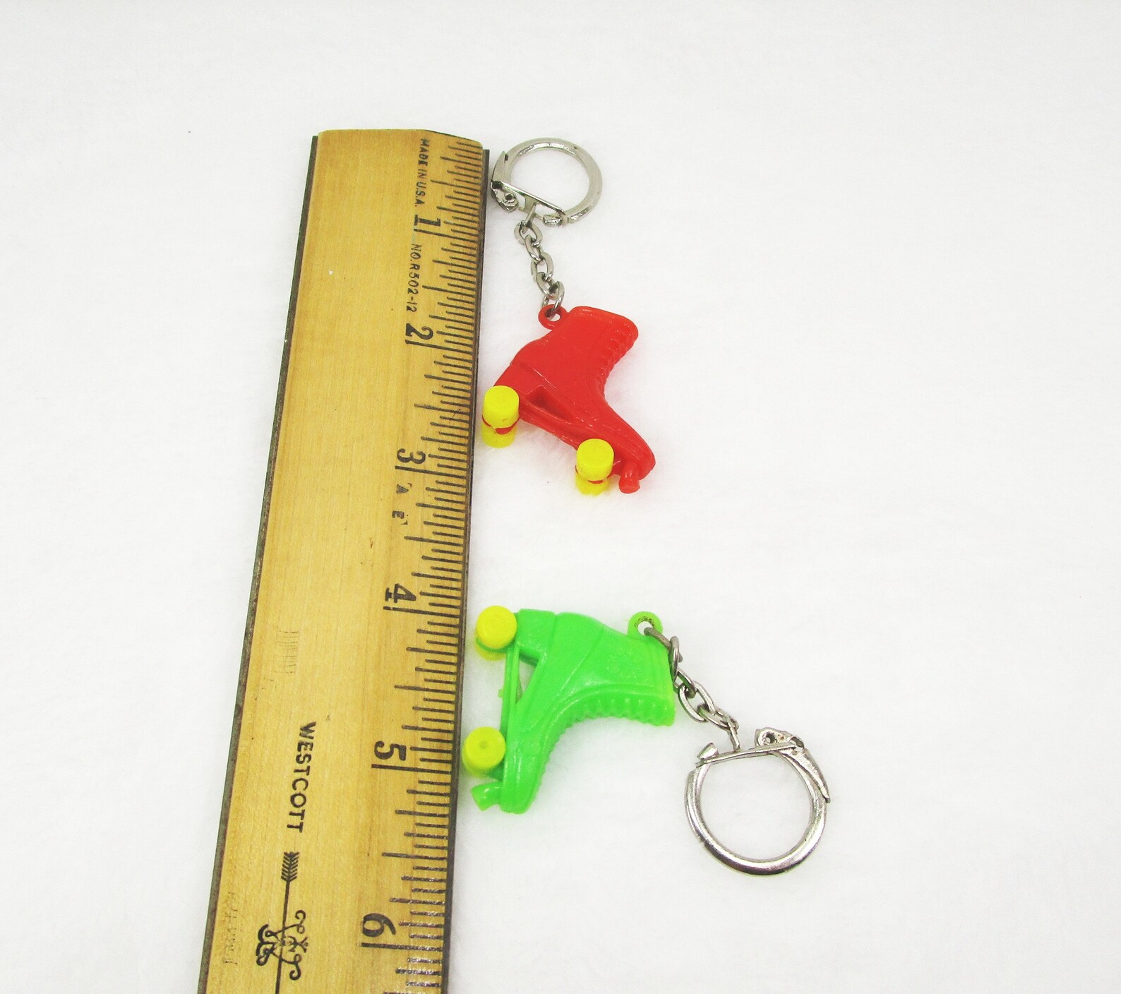 Roller Skate Key Rings 1980's Red and Green Plastic Etsy
