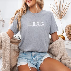 Illinois T-shirt, cute Illinois apparel, state of Illinois gift, classic vintage Illinois clothing, patriotic T-shirt, Trendy Tee, Illinois