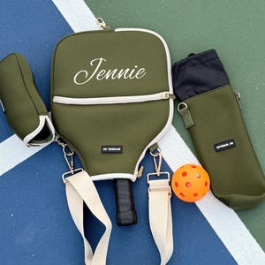 Funda de paleta personalizada verde, bandolera para paleta de pickleball, soporte para paleta, regalo para amantes del pickleball, regalo de pickleball para él, soporte para botella