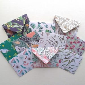 AUSSIE NATIVES Mini Envelopes - Set of 10 handmade mini envelopes with blank notecards - The Paper Stack