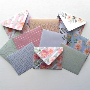 PASTELS & ROSES Mini Envelopes - Set of 10 handmade mini envelopes with blank notecards - The Paper Stack