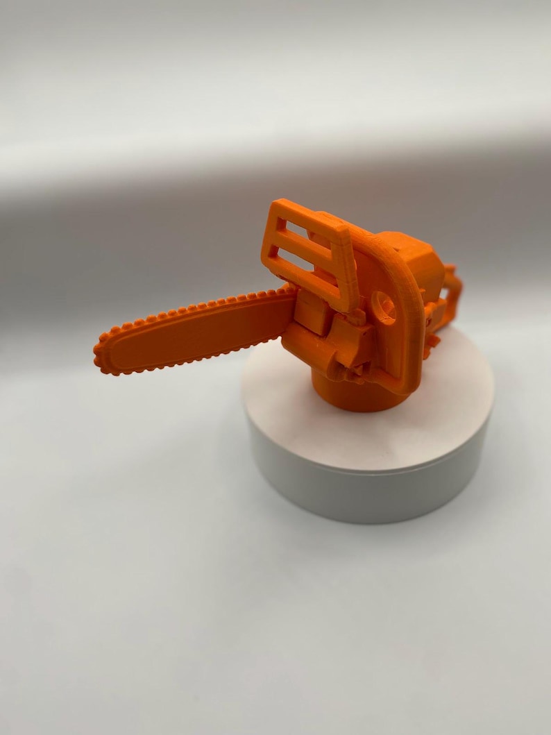 Chainsaw woodwork trailer hitch cover 50mm | 2 inch receiver plug | fun & humor | 3d printed petg