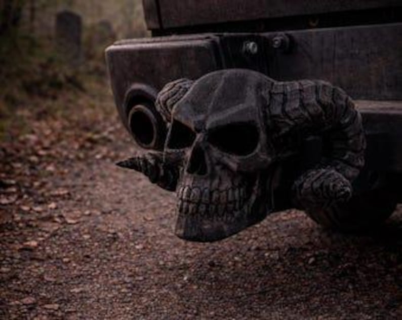 Devil skull darkside trailer hitch cover 50mm | 2 inch receiver plug | skull & dark style | 3d printed petg