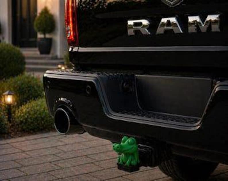 Baby crocodile trailer hitch cover 50mm | 2 inch receiver plug | animals & wildlife | 3d printed petg