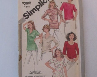 Simplicity - 5133 - sewing pattern - UNCUT - Size 10-14 - 1981 - Misses Tops