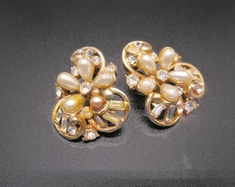 Vintage Signed Hollycraft Pearl and Rhinestone Earrings- Beautiful Classic Costume Jewelry, Clip-Ons, Vintage Lover, Great Gift.