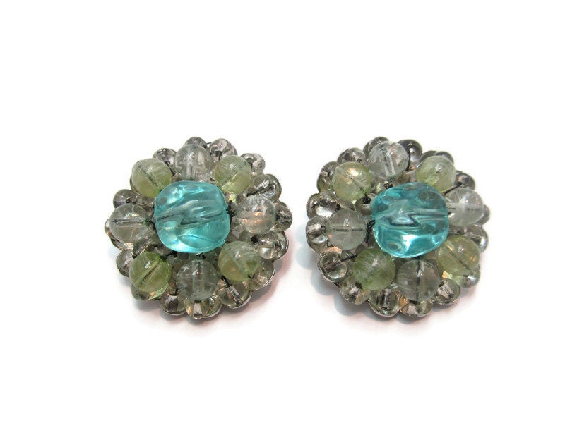 Boucles D'oreilles Vintage Marvella - Gouttes En Perles De Verre Nacré Sur Métal Doré - Clous - Occasion