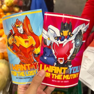 Miniimpresiones del cartel de reclutamiento de capitanes de MTMTE