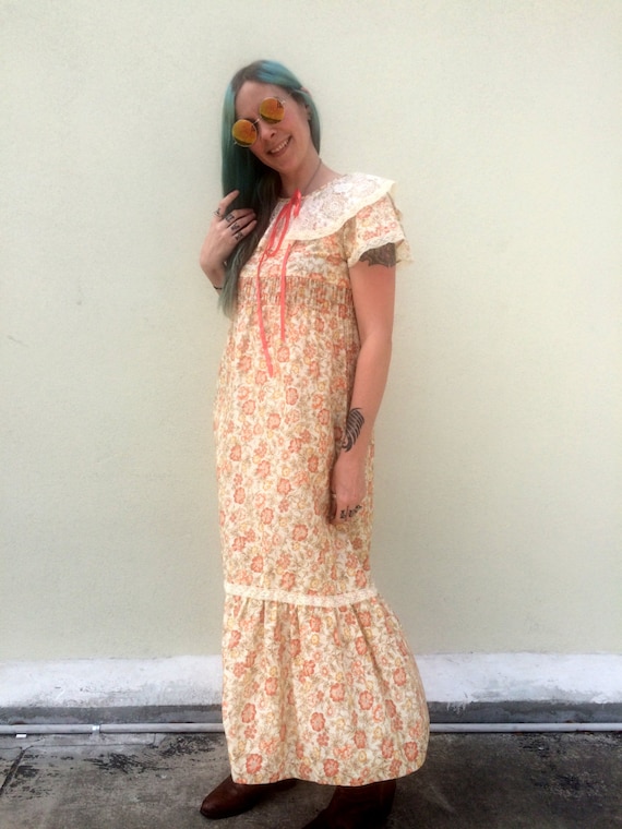 Vintage Dress 1970s Dress Floral Dress White Dress